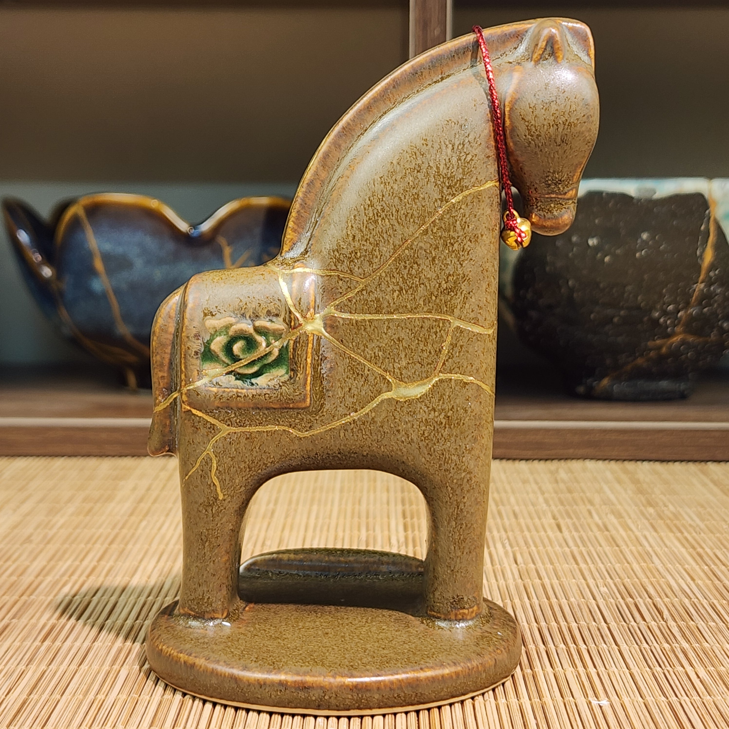 Brown Kintsugi Horse Figurine, Handmade Ceramic Art | Hand-Restored Brown Ceramic Horse, Wabi-Sabi Decor & Meaningful Gift