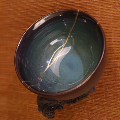Hikari Harmony Kintsugi Emerald Ceramic Bowl | Wabi-Sabi Artistic Emerald Kintsugi Ceramic Bowl (4.33 x 2.36 inches)